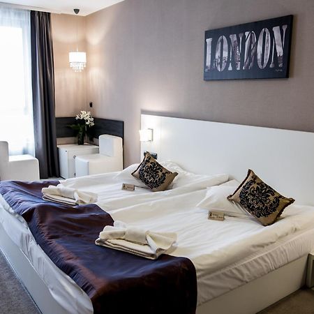 Hotel Idol Tyrgowiszte Zewnętrze zdjęcie