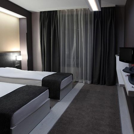 Hotel Idol Tyrgowiszte Zewnętrze zdjęcie