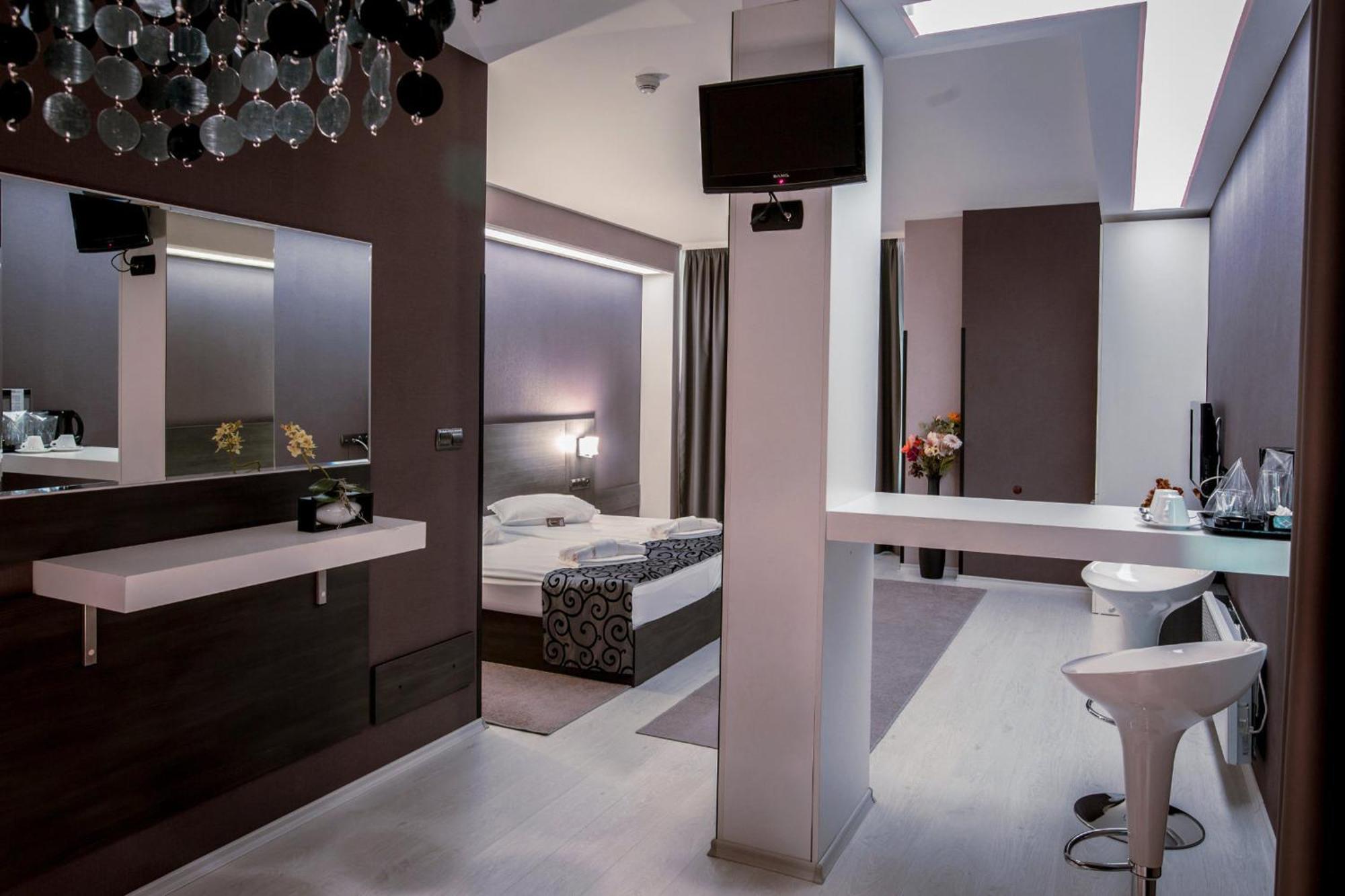 Hotel Idol Tyrgowiszte Zewnętrze zdjęcie